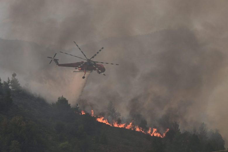 Αίτημα ΣΥΡΙΖΑ για συζήτηση στην Βουλή σχετικά με την Πολιτική Προστασία και τις φονικές πυρκαγιές στην Κορινθία