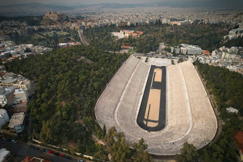 Ο αγώνας των οικογενειών θυμάτων των Τεμπών για δικαίωση και η αντίθεση τους στους όρους της συναυλίας μνήμης