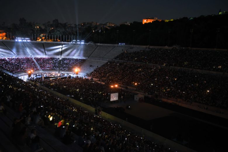 Διαφωνίες και Συνεννόηση ανάμεσα σε Συγγενείς Θυμάτων της Τραγωδίας των Τεμπών για τη Συναυλία Μνήμης