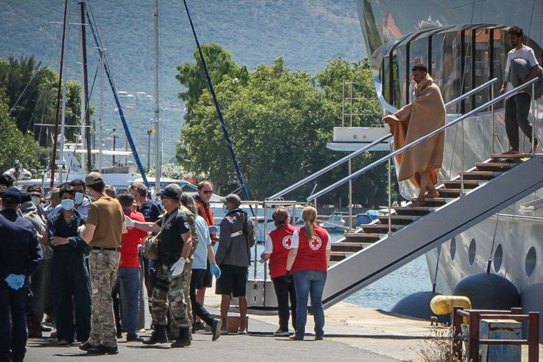 Δικογραφίες για μέλη της κυβέρνησης Μητσοτάκη και ΣΥΡΙΖΑ φτάνουν στη Βουλή